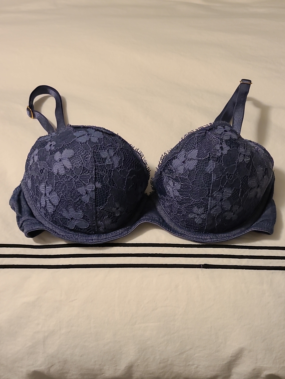 Victoria's Secret Navy Lace Lined Demi Bra